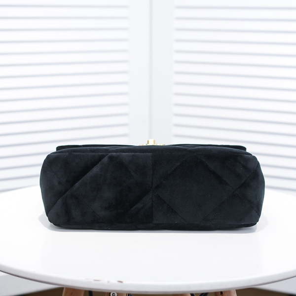 シャネルバッグ側面デザイン